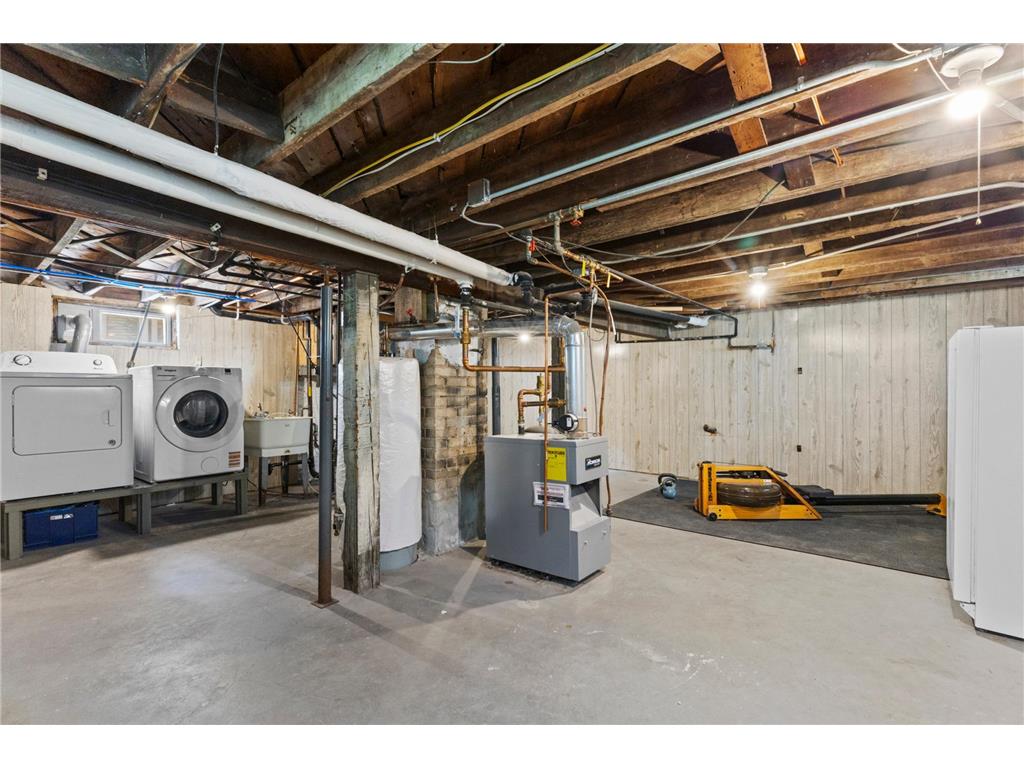 1646 Taylor Avenue Saint Paul MN 55104 7088129 image32