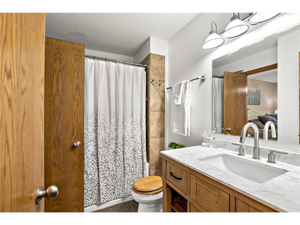 16467 Godson Drive Lakeville MN 55044 7079183 image20