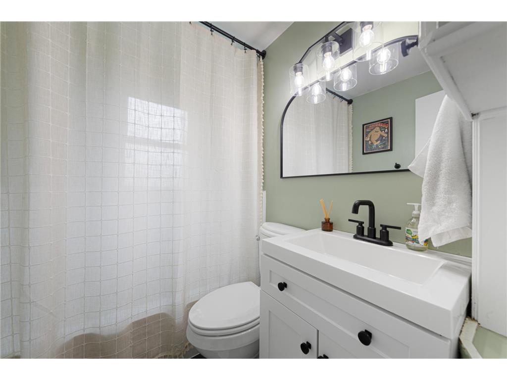 1648 2nd Avenue NE Rochester MN 55906 7059615 image24