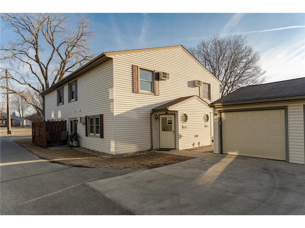 1648 8 1/2 Street SE Rochester MN 55904 6684281 image1