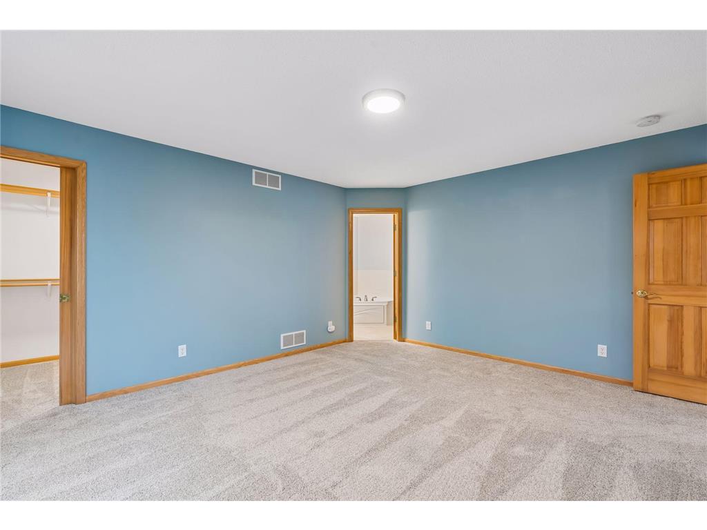 1648 Cohansey Street Saint Paul MN 55117 7027502 image23