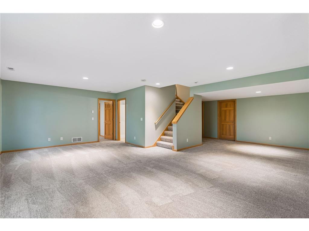 1648 Cohansey Street Saint Paul MN 55117 7027502 image33