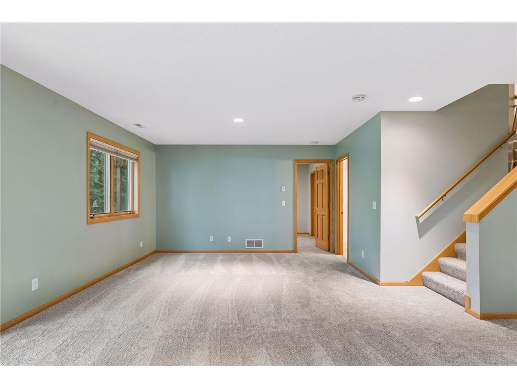 1648 Cohansey Street Saint Paul MN 55117 7027502 image37