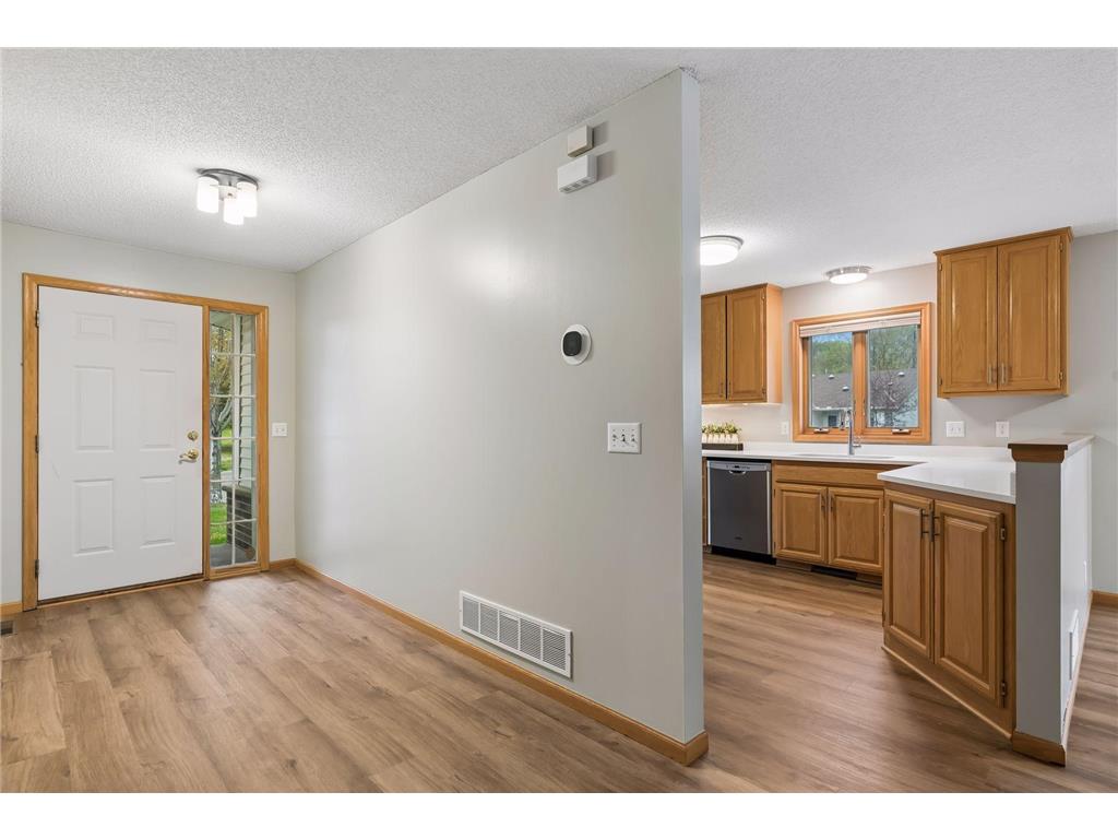 1648 Cohansey Street Saint Paul MN 55117 7027502 image9