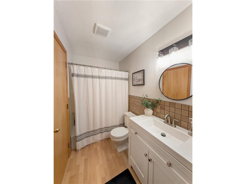 1648 Hickory Lane Eagan MN 55122 7070437 image15