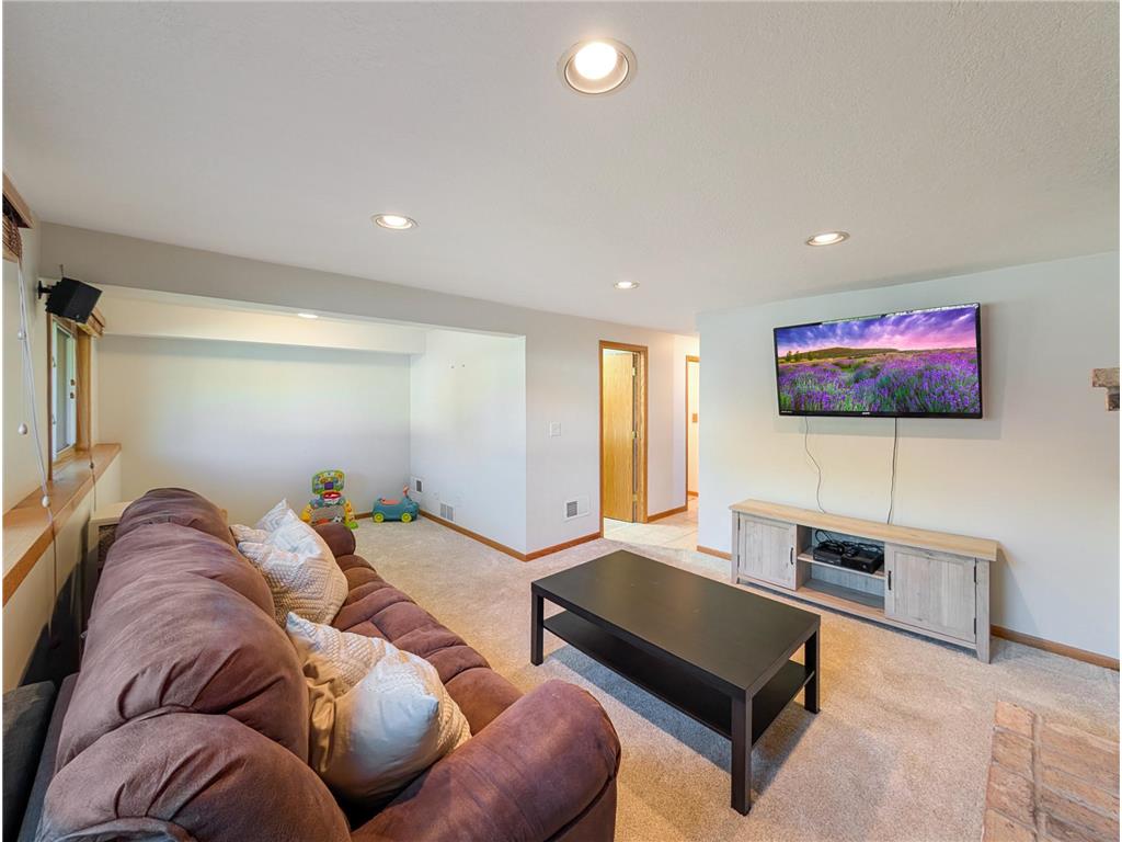 1648 Hickory Lane Eagan MN 55122 7070437 image20