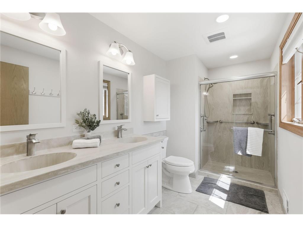 16491 Hutchinson Drive Lakeville MN 55044 7070014 image22