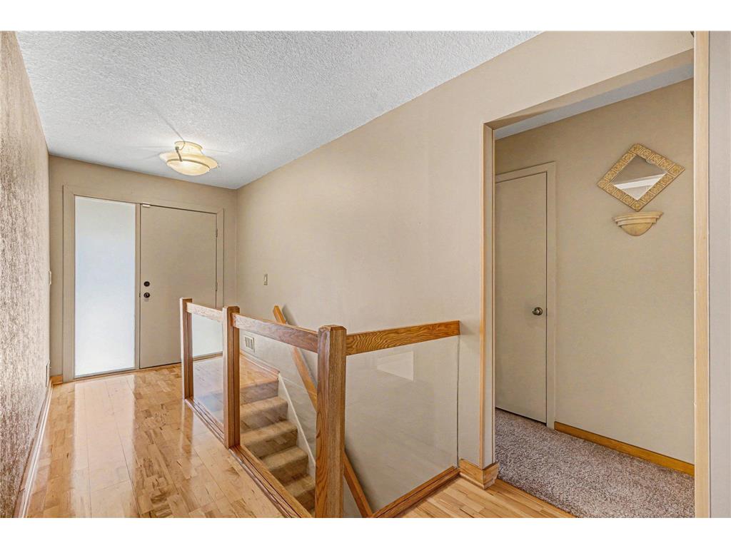 165 Birnamwood Drive Burnsville MN 55337 7009376 image17