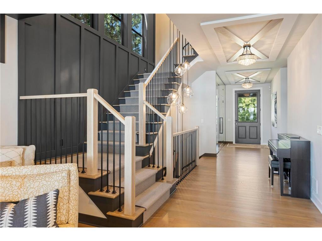 165 Mound Avenue Excelsior MN 55331 - Lake Minnetonka 7047058 image3