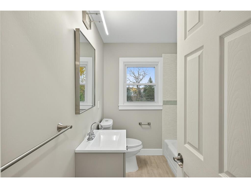 165 Sherrie Lane Woodbury MN 55125 6812376 image11