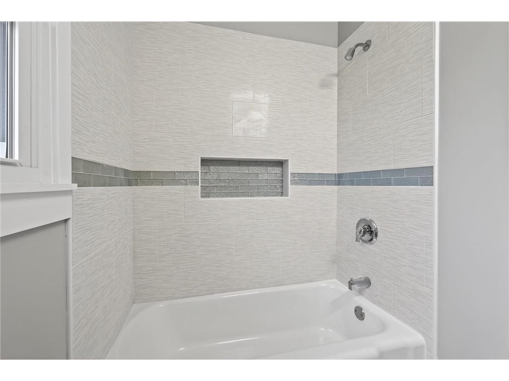 165 Sherrie Lane Woodbury MN 55125 6812376 image12