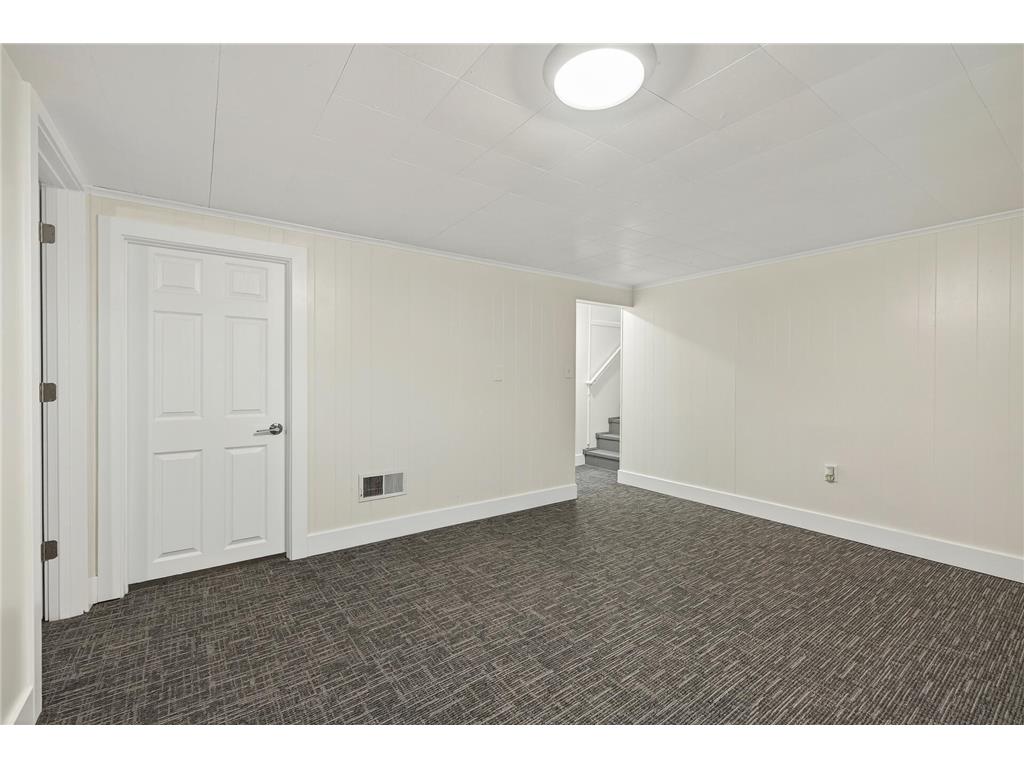 165 Sherrie Lane Woodbury MN 55125 6812376 image13