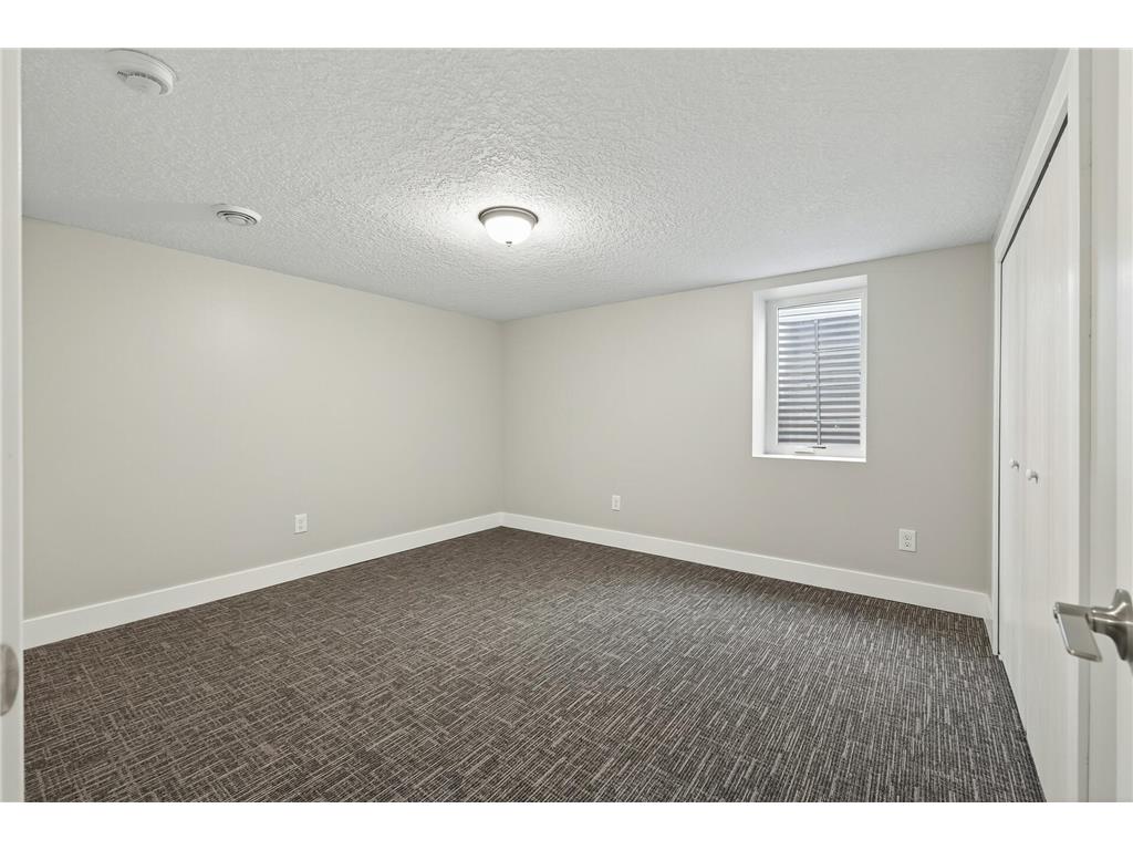 165 Sherrie Lane Woodbury MN 55125 6812376 image14