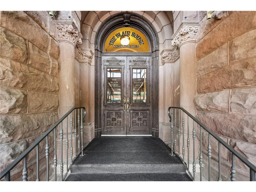 165 Western Avenue N #404 Saint Paul MN 55102 7093256 image1