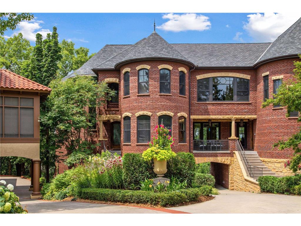 1650 Kenwood Parkway, Minneapolis, MN 55405 MLS 6404476 Edina Realty