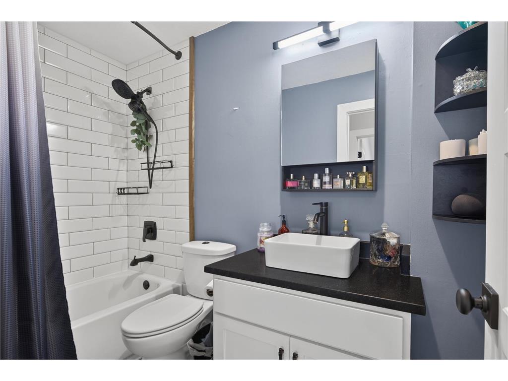 1650 River Bluff Court #109 Eagan MN 55121 7100887 image16