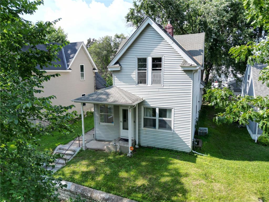 1651 4th Street E Saint Paul MN 55106 7003449 image3