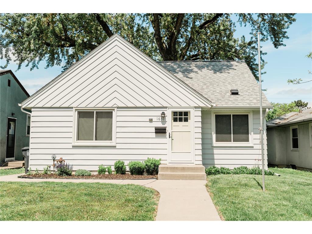 1651 5th Street E Saint Paul MN 55106 6724113 image1
