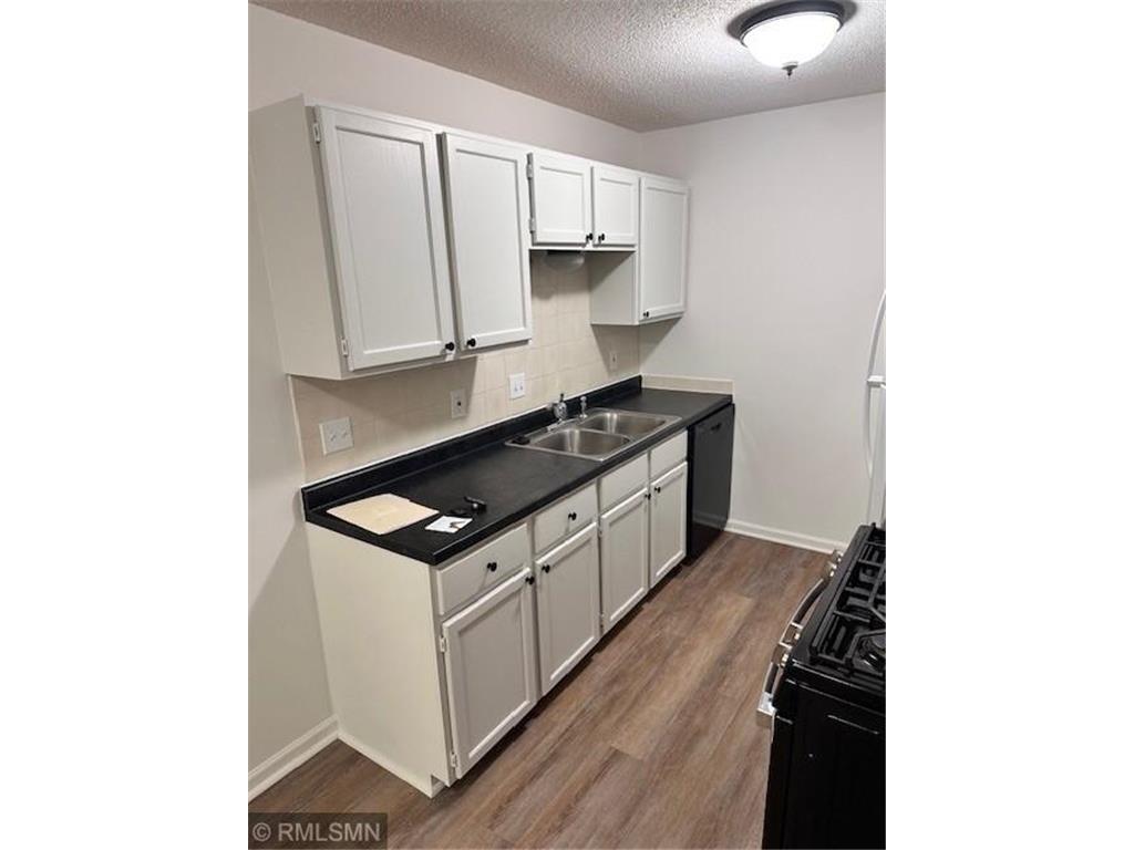 1651 City View Drive #7 Eagan MN 55121 7060296 image16