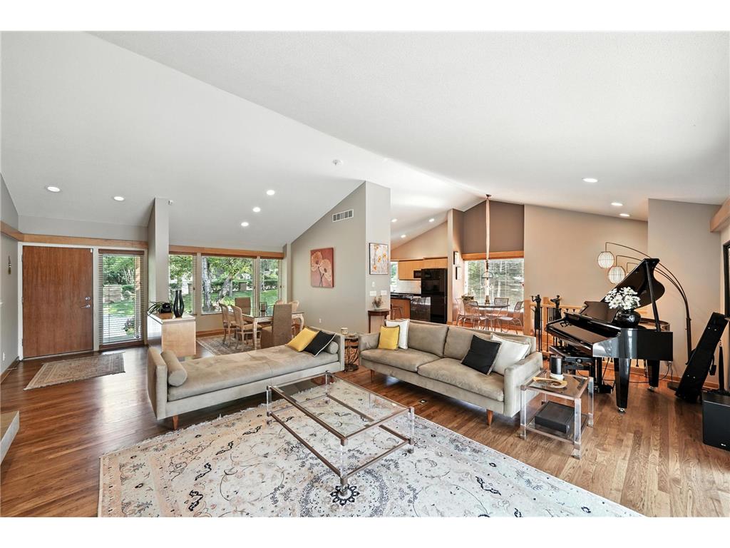 16515 Hilltop Terrace Minnetonka MN 55345 7015347 image10