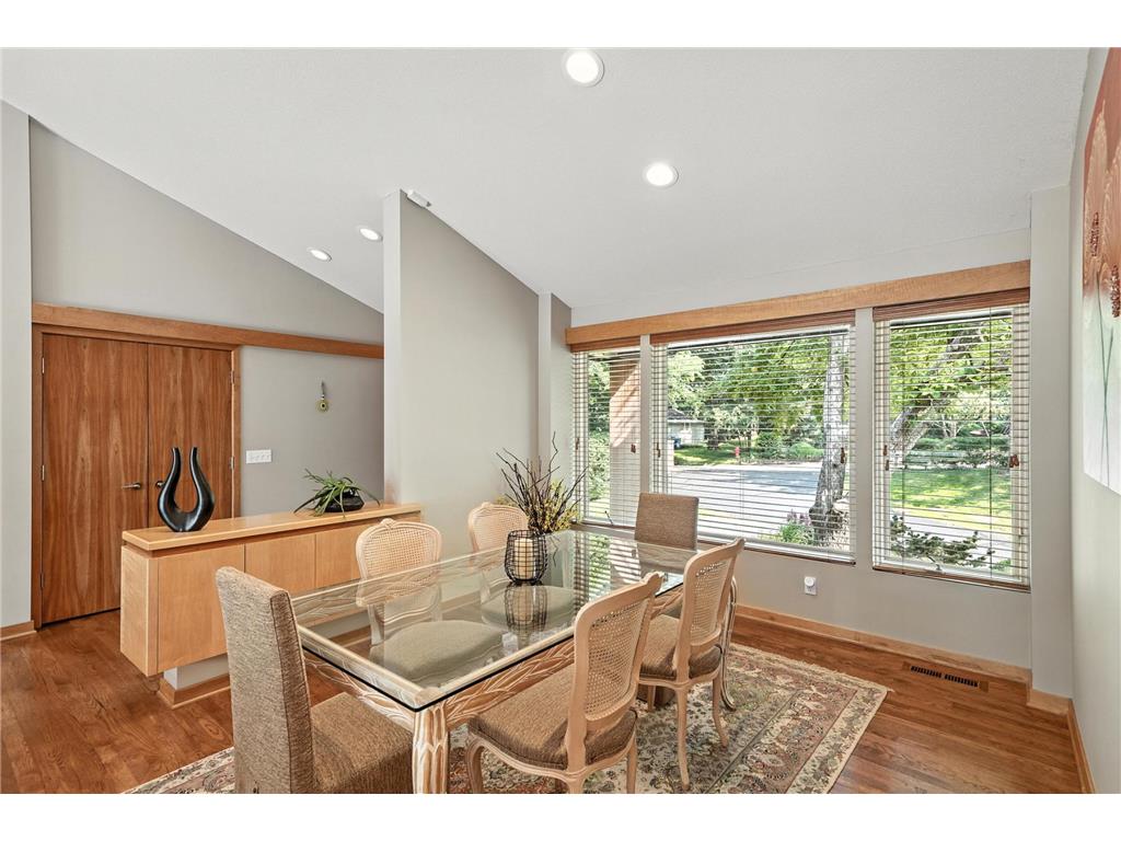 16515 Hilltop Terrace Minnetonka MN 55345 7015347 image11