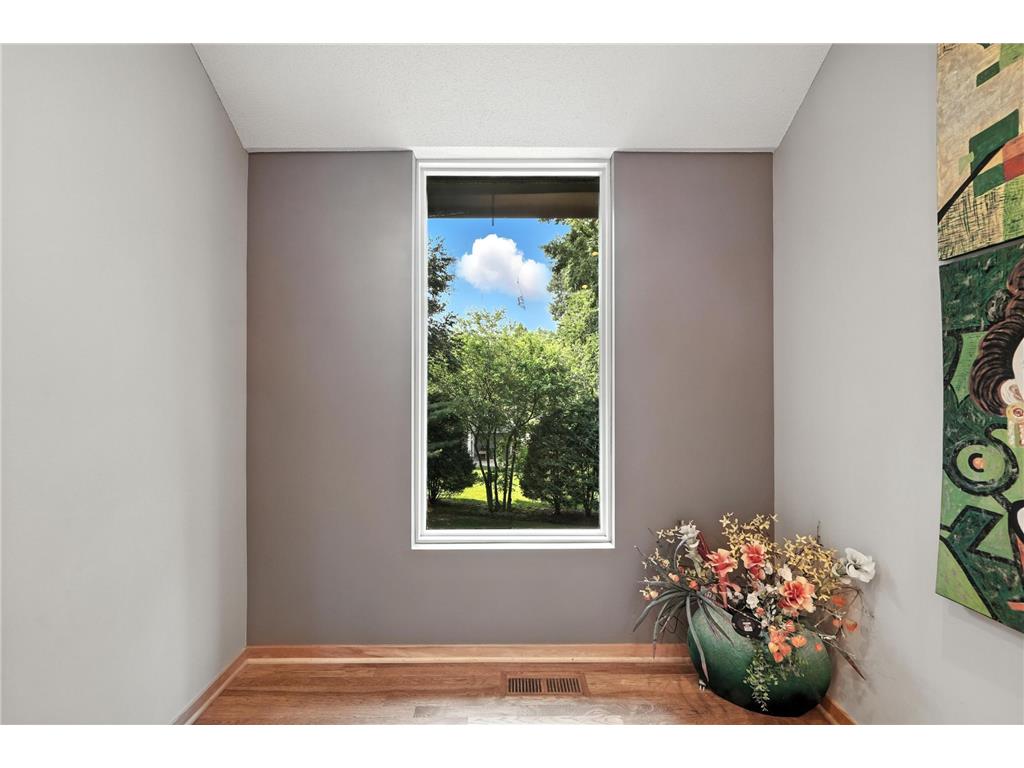 16515 Hilltop Terrace Minnetonka MN 55345 7015347 image23