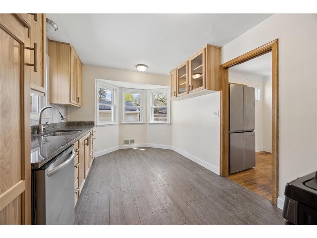 1652 Atlantic Street Saint Paul MN 55106 7076338 image10