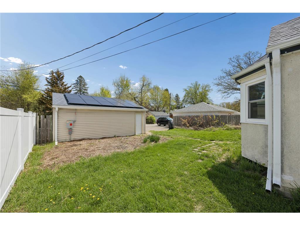 1652 Atlantic Street Saint Paul MN 55106 7076338 image20