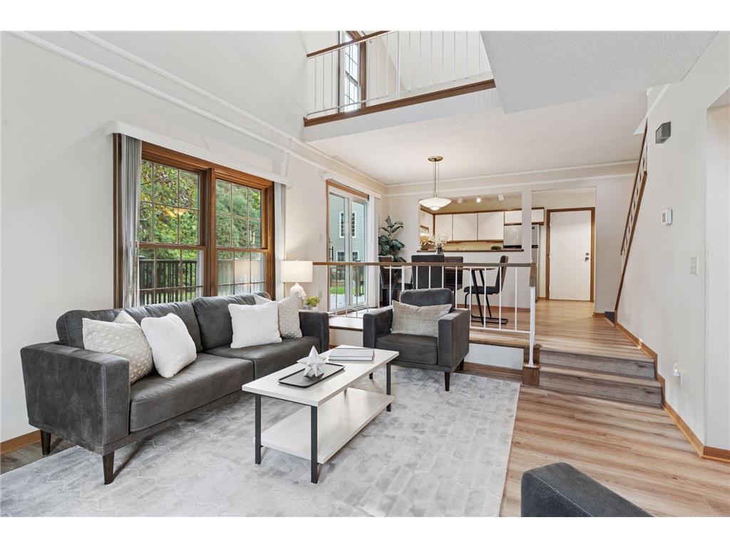 1652 Rose Hill Circle Lauderdale MN 55108 6652763 image1