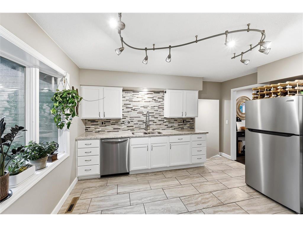 16525 Bataan Street NE Ham Lake MN 55304 7055053 image14