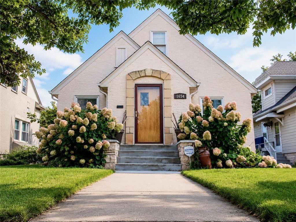 1654 Juno Avenue Saint Paul MN 55116 7080181 image1