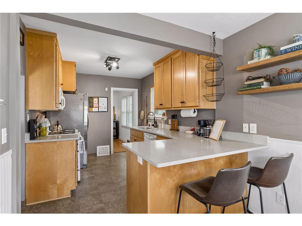 1654 Juno Avenue Saint Paul MN 55116 7080181 image11