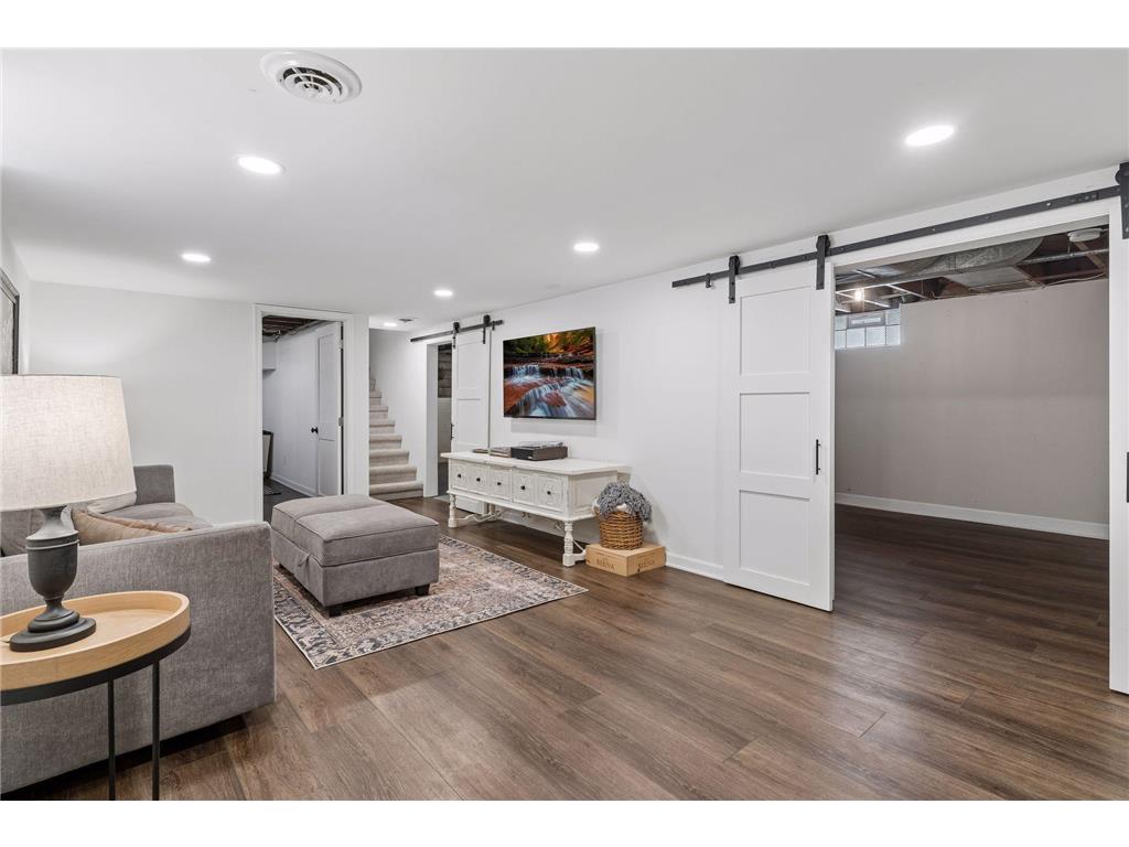1654 Juno Avenue Saint Paul MN 55116 7080181 image24