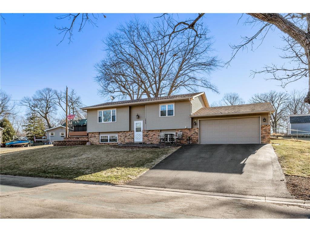 16549 Dutch Avenue SE Prior Lake MN 55372 - Upper Prior 6696762 image1