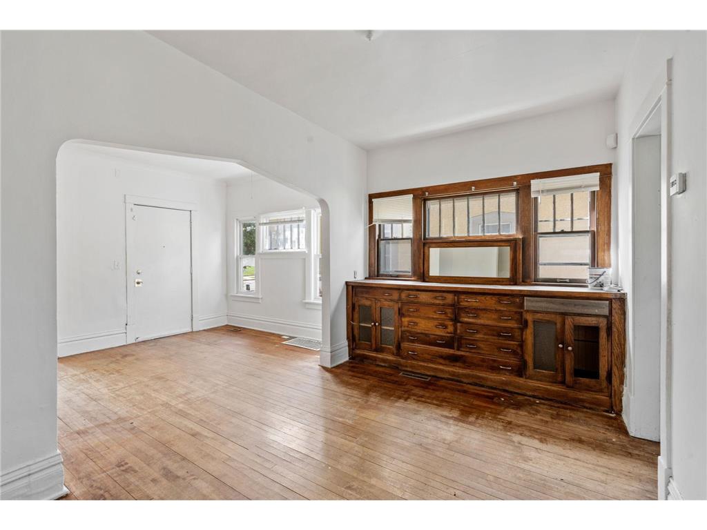 1655 Sheridan Avenue N Minneapolis MN 55411 7069015 image10