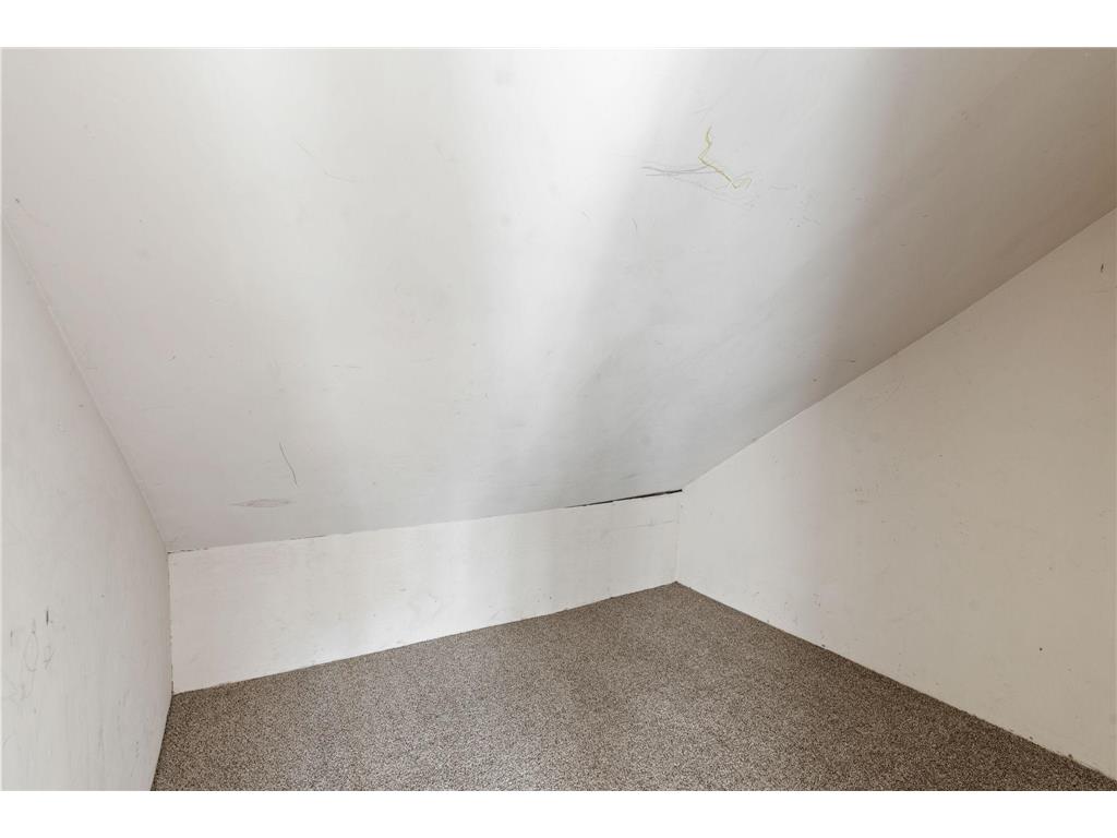 1655 Sheridan Avenue N Minneapolis MN 55411 7069015 image24