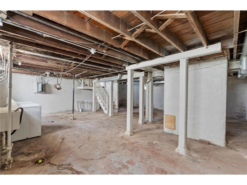 1655 Sheridan Avenue N Minneapolis MN 55411 7069015 image26