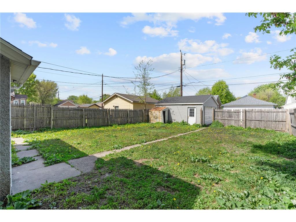 1655 Sheridan Avenue N Minneapolis MN 55411 7069015 image32