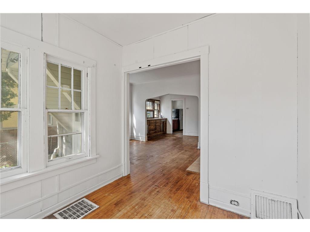 1655 Sheridan Avenue N Minneapolis MN 55411 7069015 image8