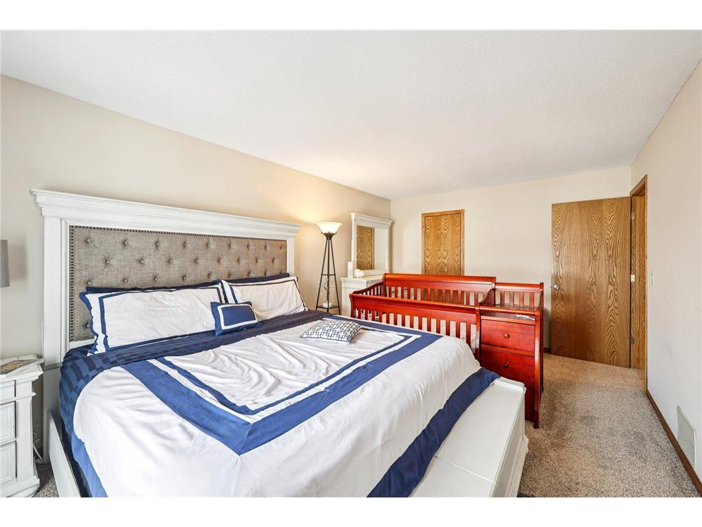 1655 W 140th Street Burnsville MN 55337 7011192 image18