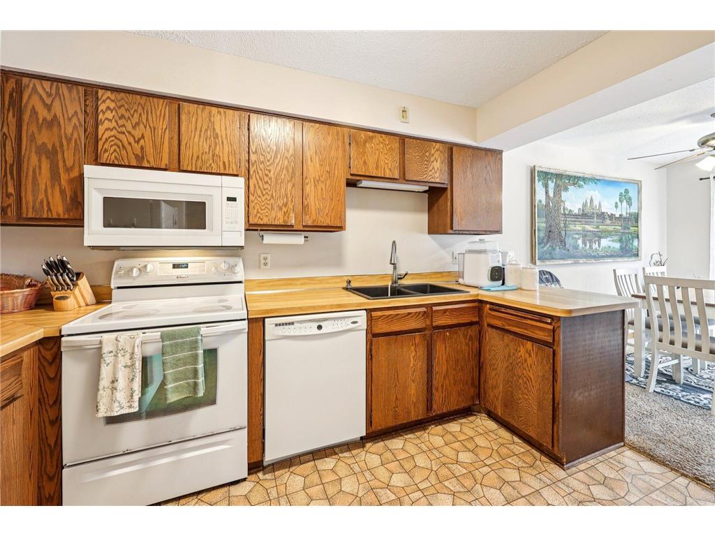 1655 W 140th Street Burnsville MN 55337 7011192 image9