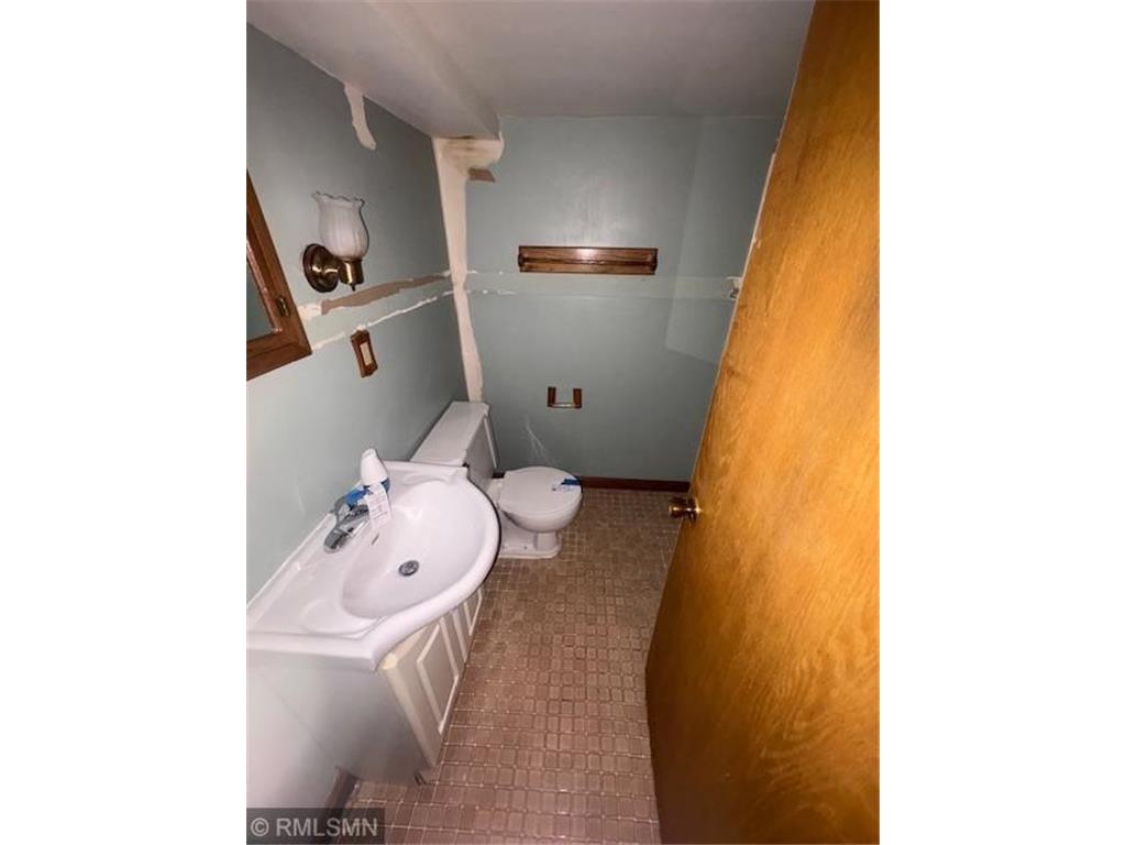 1656 Hazel Street N Saint Paul MN 55119 7053651 image11