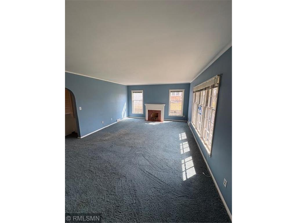 1656 Hazel Street N Saint Paul MN 55119 7053651 image2