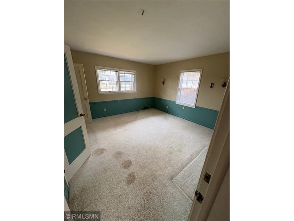 1656 Hazel Street N Saint Paul MN 55119 7053651 image8