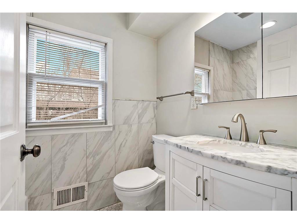 16568 Inguadona Beach Circle SW Prior Lake MN 55372 - Upper Prior 6686600 image22