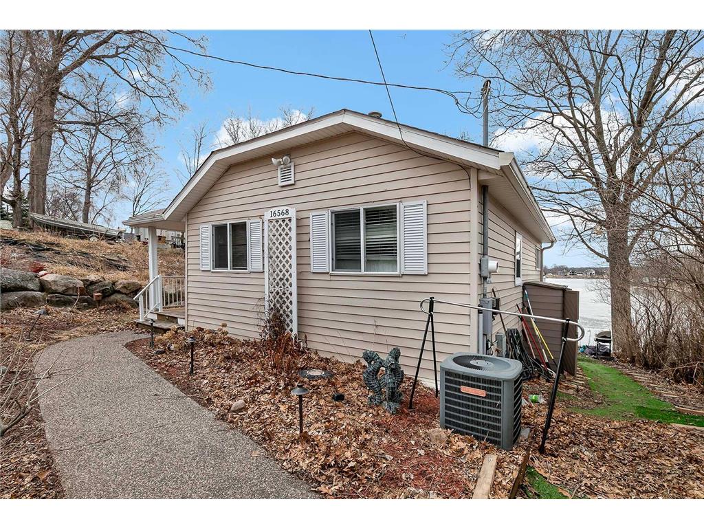 16568 Inguadona Beach Circle SW Prior Lake MN 55372 - Upper Prior 6686600 image9