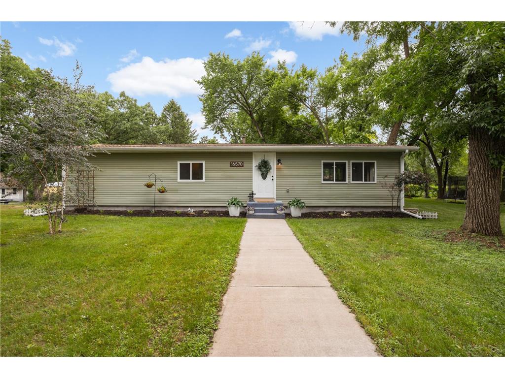 16570 22nd Street S Saint Mary's Point MN 55043 7095062 image3