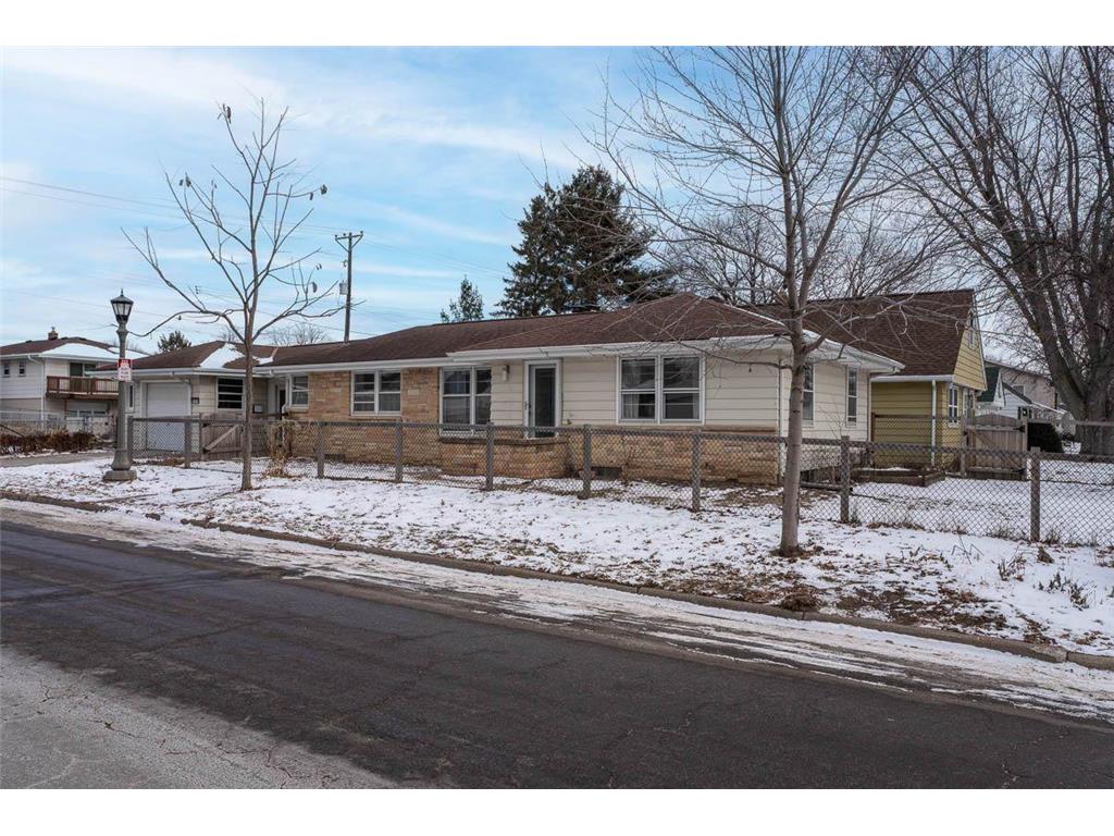 1658 Grotto Street N Saint Paul MN 55117 6448455 image1