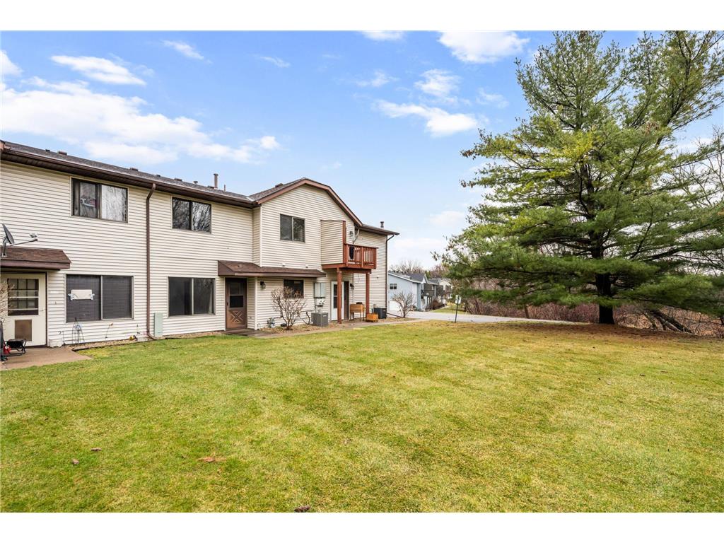 1658 Helena Road N Oakdale MN 55128 7019213 image1