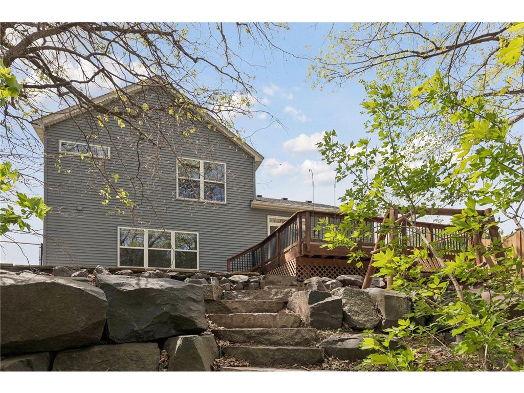 1658 Oakbrooke Circle Eagan MN 55122 7060800 image1